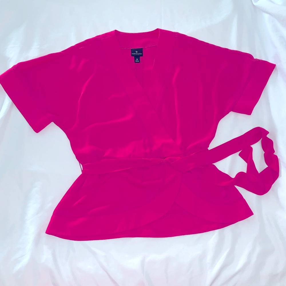 Like New Worthington Fuchsia Pink Blouse Tie Bow. Size XS.